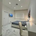 Bed & Breakfast Rossini Luxury 3
