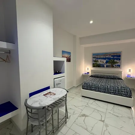 Rossini Luxury 3 לינה וארוחת בוקר