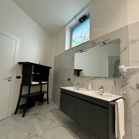 לינה וארוחת בוקר Rossini Luxury 3 4*