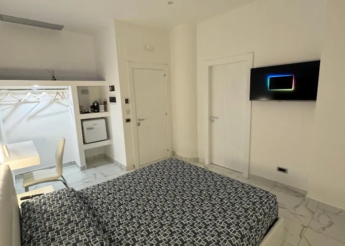 Rossini Luxury 3 Frühstückspension Cosenza